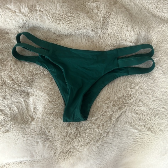 Tavik CHLOE BIKINI BOTTOM - Picture 3 of 5